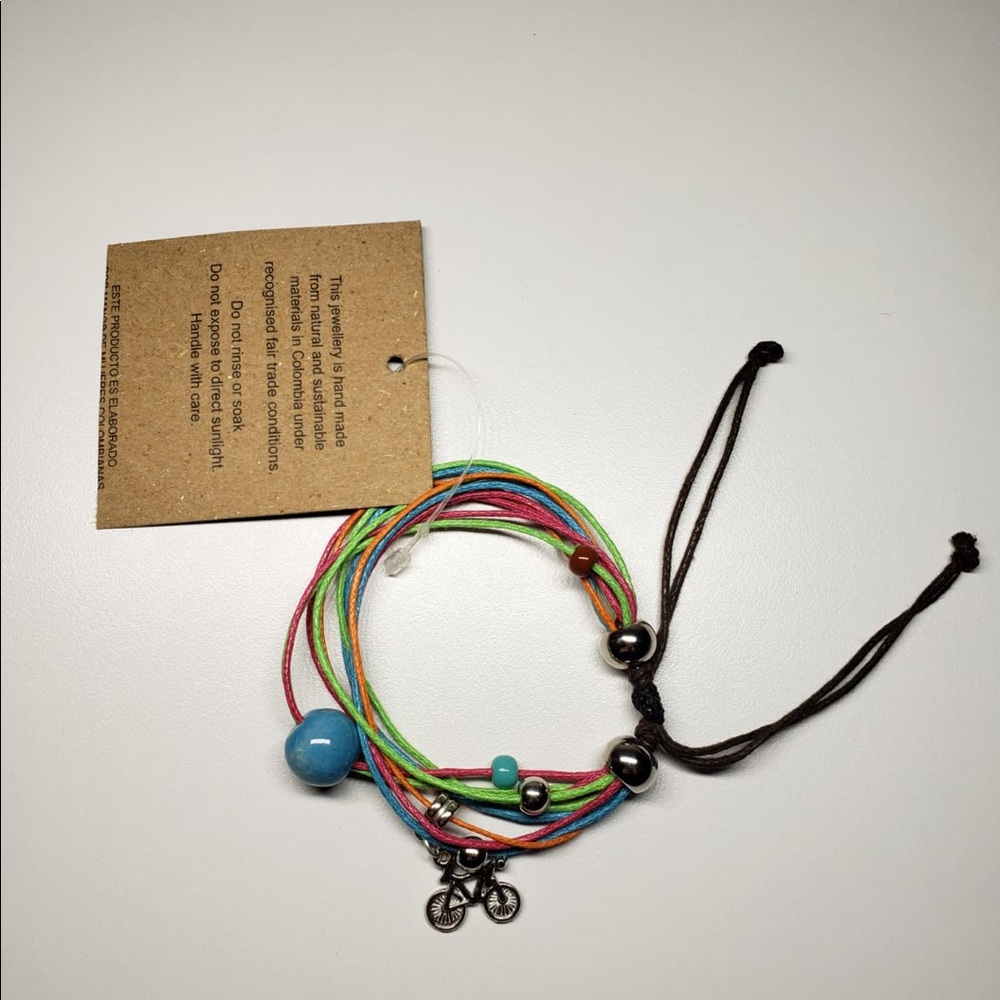 2 hand made jewelery pieces. Unique and colorfull